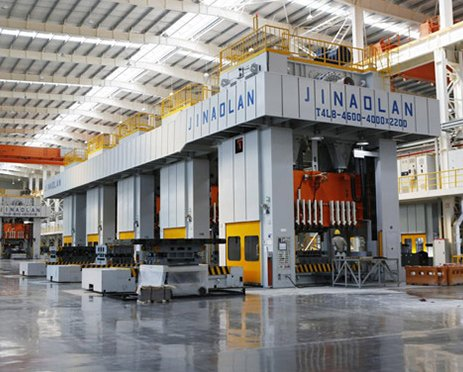 Будущее обработки металлов давлением: тенденции развития пневматических прессов