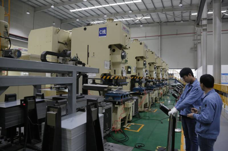 Характеристики и сравнение эксцентрикового пресса