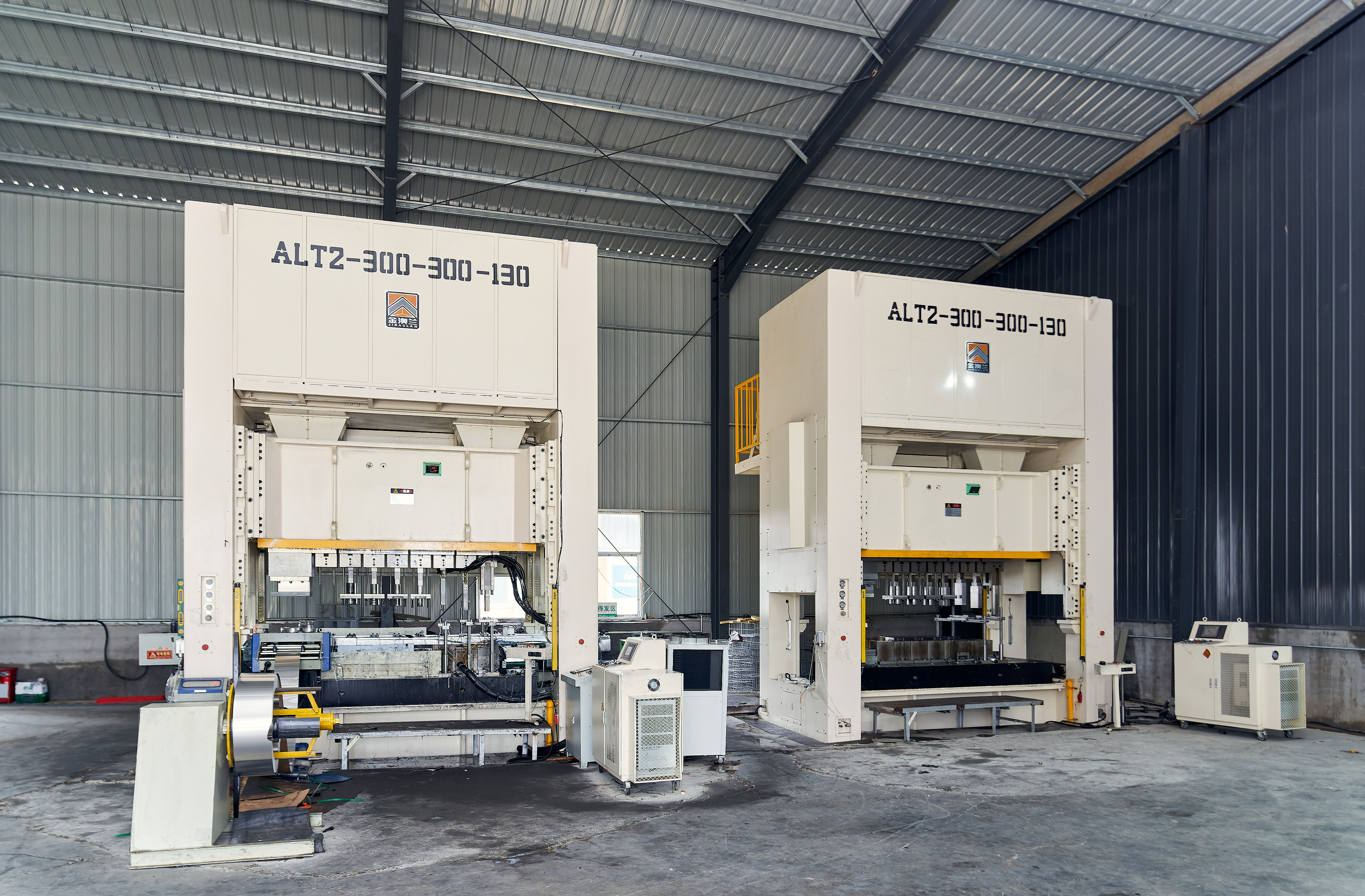 Сравнение штамповочных машин: пневматические и гидравлические