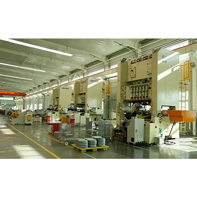 Что такое 2D-манипулятор в автоматизации пресса?